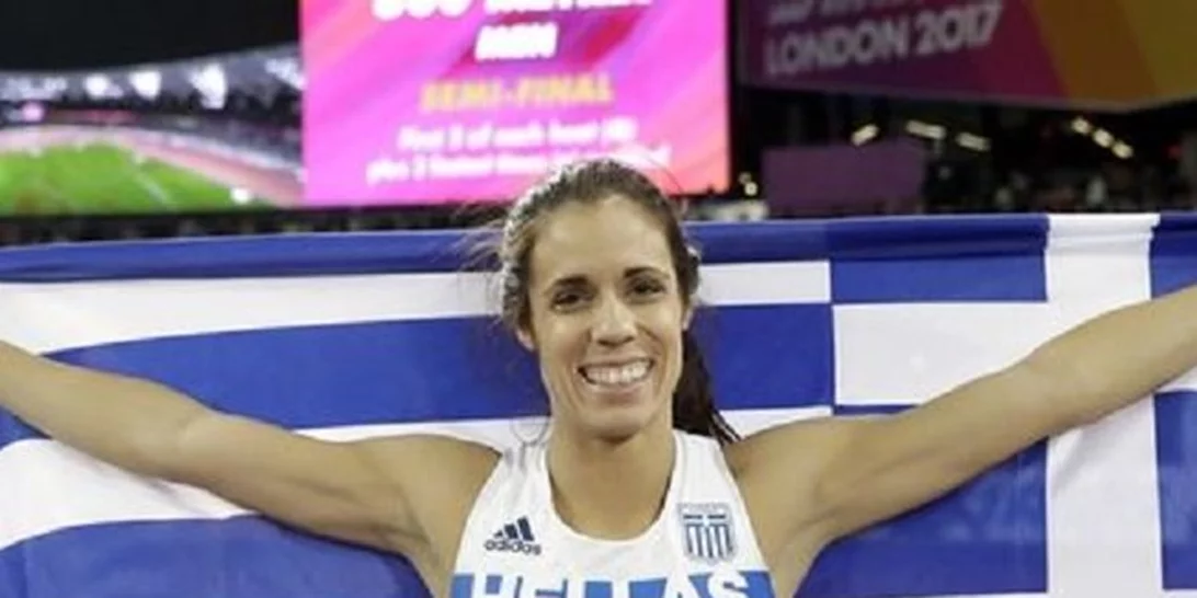 Κατερίνα Στεφανίδη: Χόρεψε συρτάκι και ξετρέλανε όλο το στάδιο του Λονδίνου