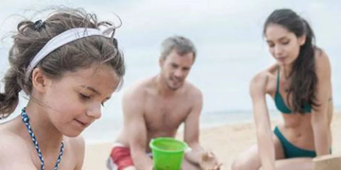 Γιατί οι γονείς πρέπει να έχουν κοινή γραμμή – ένα περιστατικό στην παραλία