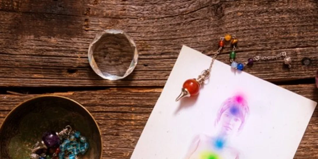 Ομοιοπαθητική, βελονισμός, ρέικι: Οι εναλλακτικές θεραπείες και όσα πρέπει να γνωρίζεις γι’ αυτές