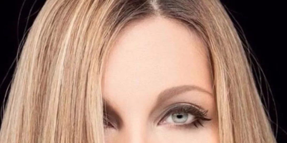 Μαριέττα Χρουσαλά | Ποζάρει στην παραλία λίγο πριν γεννήσει!