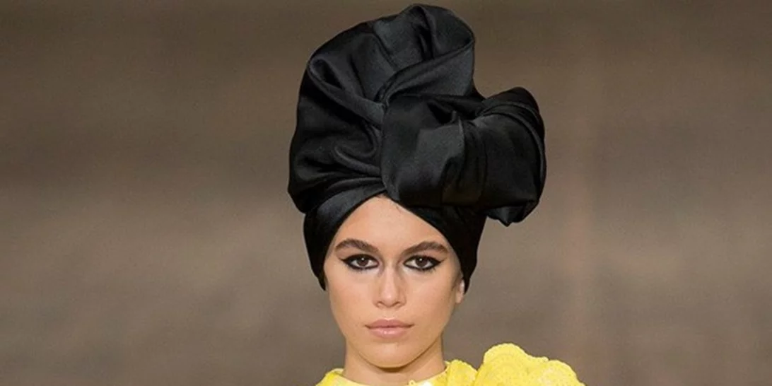 Kaia Gerber: Οι εμφανίσεις στο πολυσυζητημένο ντεμπούτο της στα catwalks