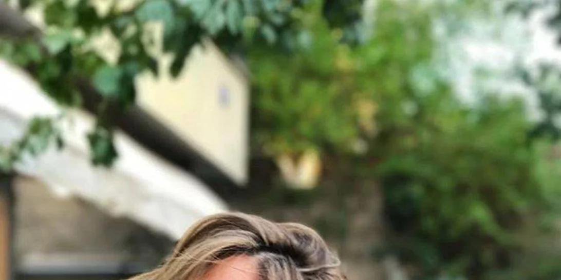 Μαίρη Συνατσάκη: Μιλήσαμε με τον Σπύρο Σαμοΐλη και έχουμε όλες τις λεπτομέρειες του νέου της hair look