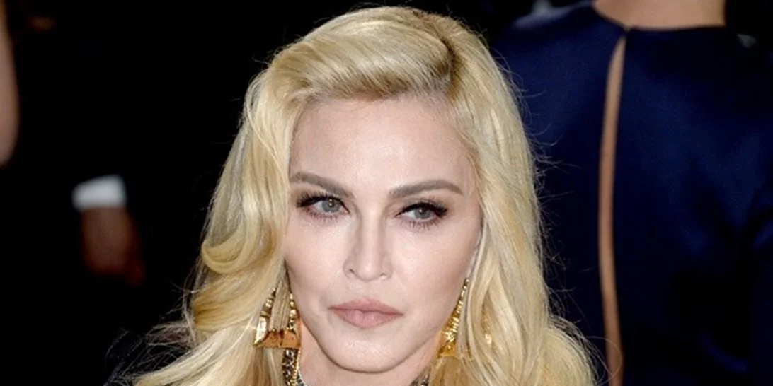 Όντως; Η Madonna δεν είναι πια όπως ήταν! Ναι, άλλαξε χρώμα και κουρεύτηκε ΠΟΛΥ