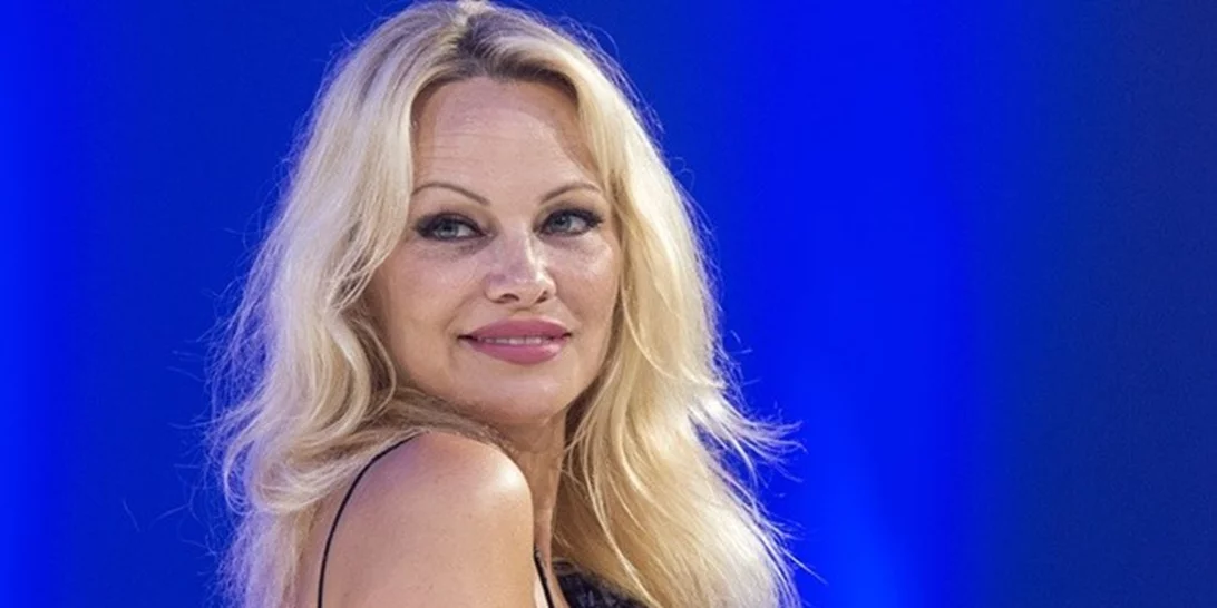 Pamela Anderson: Ξανά ερωτευμένη με 19 χρόνια μικρότερό της;