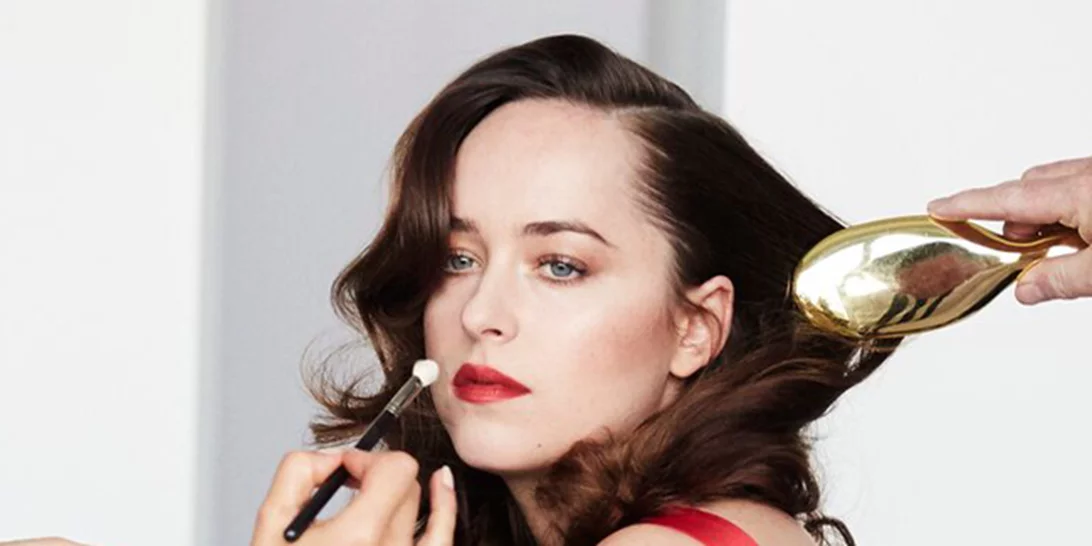 Δες την Irina Shayk και την Dakota Johnson στη νέα καμπάνια Intimissimi