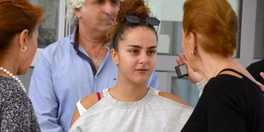 Ζένια Μπονάτσου | Η δυσαρέσκειά της απέναντι στους φωτογράφους