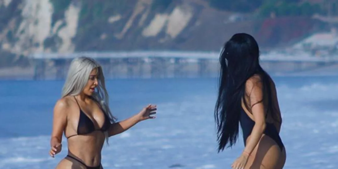 Kim Kardashian: Με μαγιό λίγους μήνες μετά τις αρετουσάριστες φωτογραφίες