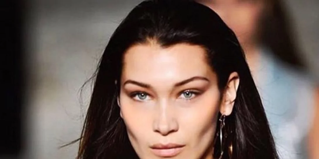 Bella Hadid: "Ο πατέρας μου ήταν πρόσφυγας"