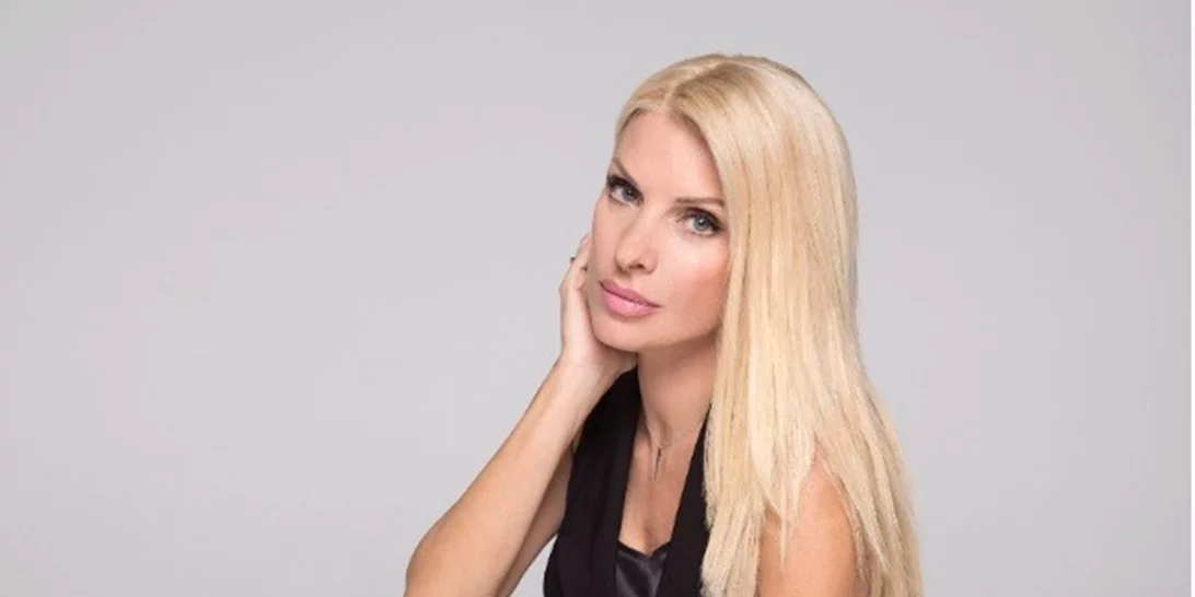 Ελένη Μενεγάκη: Αναβολή της πρεμιέρας της - Τι συνέβη;