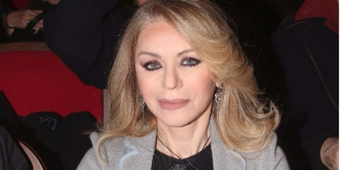 Έλλη Στάη: Λαμπερή εμφάνιση στο Ηρώδειο