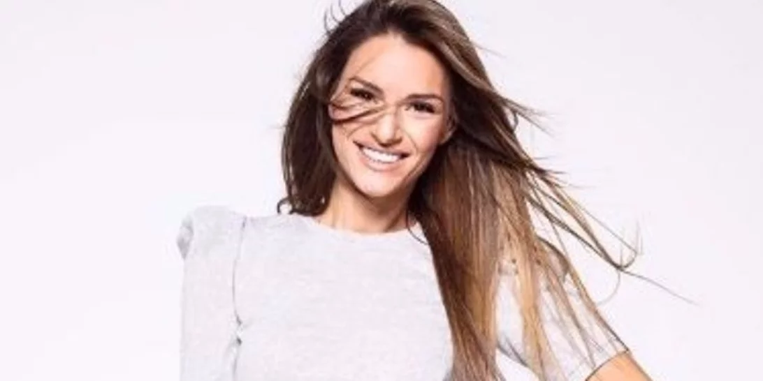 Ελένη Τσολάκη: Βόλτα και ψώνια σε γνωστό εμπορικό κέντρο