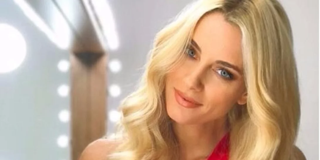 Δούκισσα Νομικού: Η ρομαντική φωτογραφία από τη Μύκονο