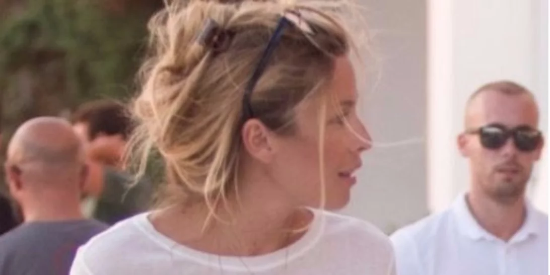 Μαριέττα Χρουσαλά: Η εγκυμοσύνη πλέον δεν κρύβεται! Οι νέες φωτογραφίες με μαγιό