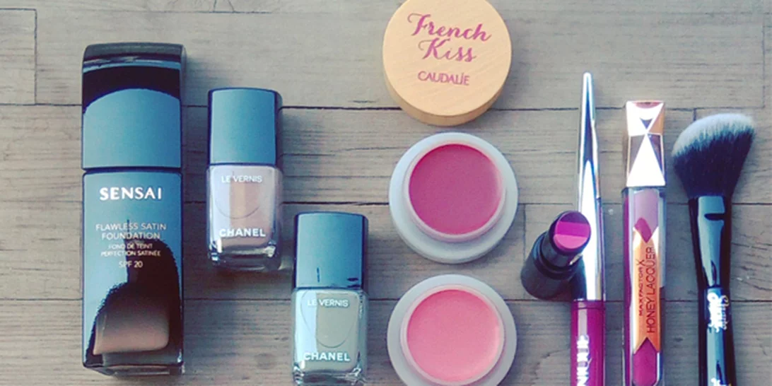 Η beauty blogger προτείνει τα πιο hot φθινοπωρινά προϊόντα μακιγιάζ