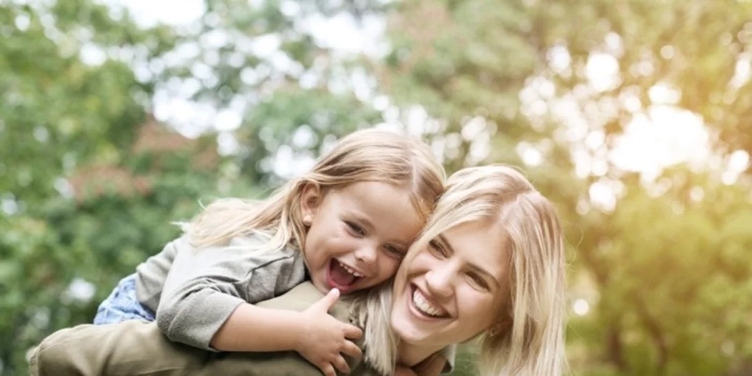 Οι «τότε γιατί έκανες παιδί;» αν τολμήσεις να πεις ότι βαριέσαι ή κουράστηκες