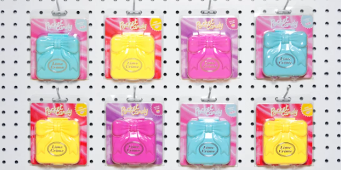 '90s gang: Αγαπάς αυτή τη δεκαετία; Η πιο νοσταλγική σειρά μακιγιάζ θα σε κάνει να την αναπολήσεις