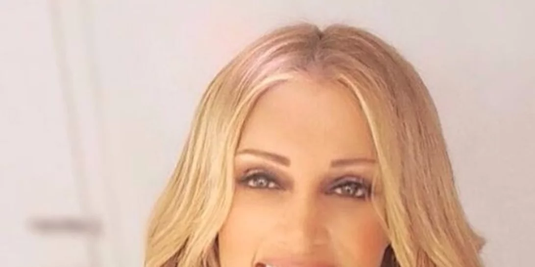 Νατάσα Θεοδωρίδου: Ποζάρει χαμογελαστή με την κόρη της στην ορκωμοσία