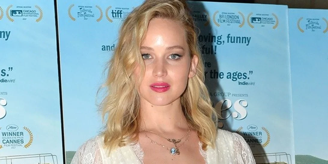 Jennifer Lawrence: Εμφανίστηκε με νυφικό στο κόκκινο χαλί!