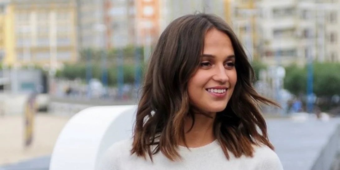 Alicia Vikander: 10 streetstyle looks από τη Σουηδή ηθοποιό