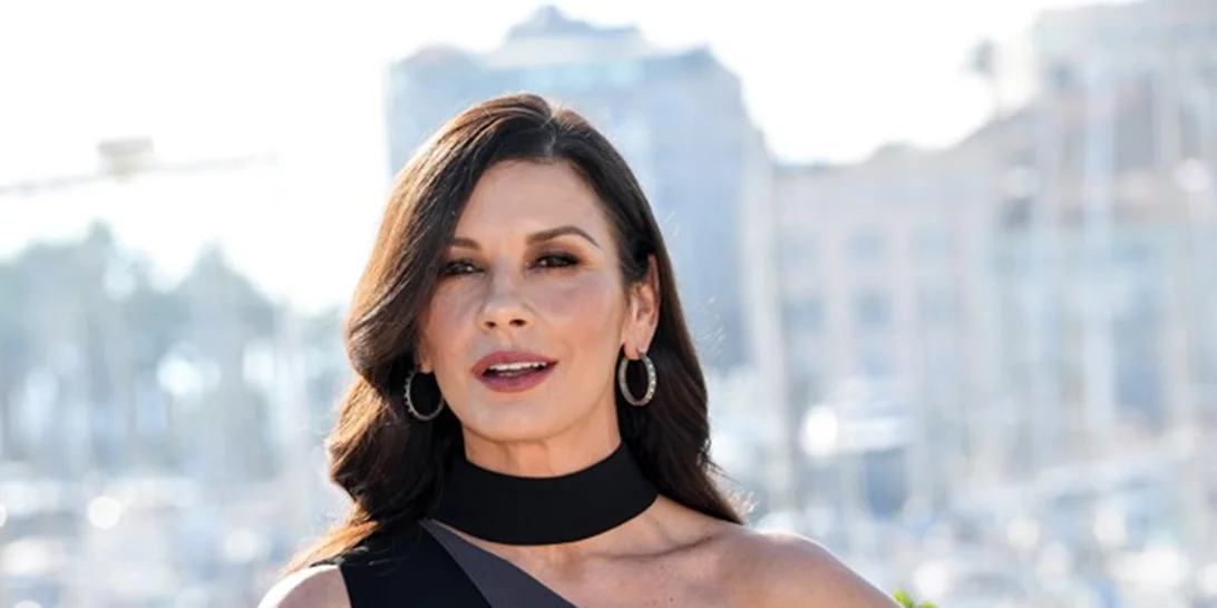 Catherine Zeta Jones | Πιο εντυπωσιακή από ποτέ στις Κάννες!