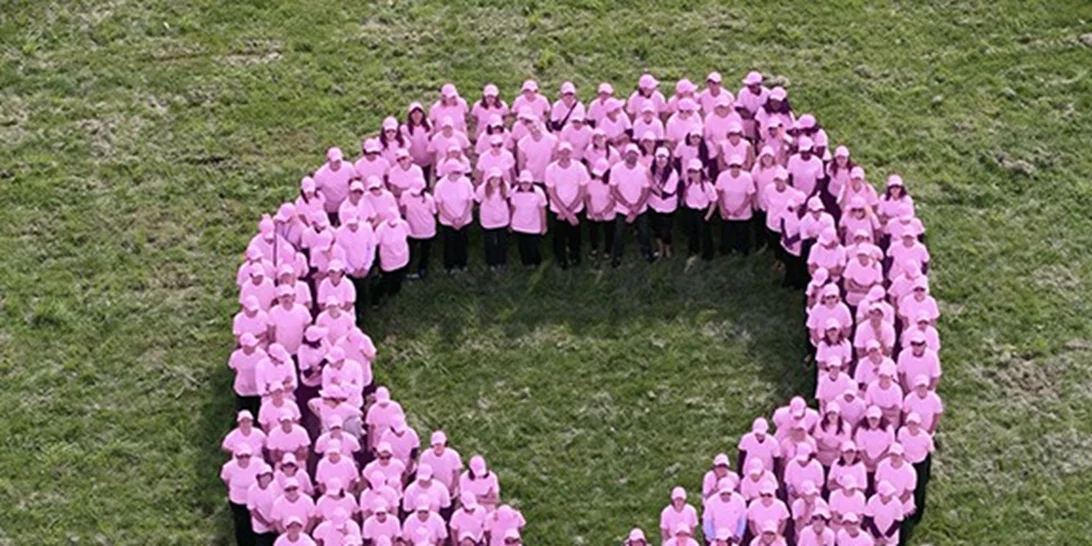 Στις 17 Οκτωβρίου 2017, τo Παναθηναϊκό Στάδιο φωταγωγείται σε ροζ χρώμα! Θα είμαστε όλοι εκεί..