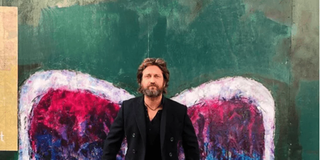 Gerard Butler: Δεν θα πιστεύεις γιατί κατέρρευσε μπροστά στη κάμερα!