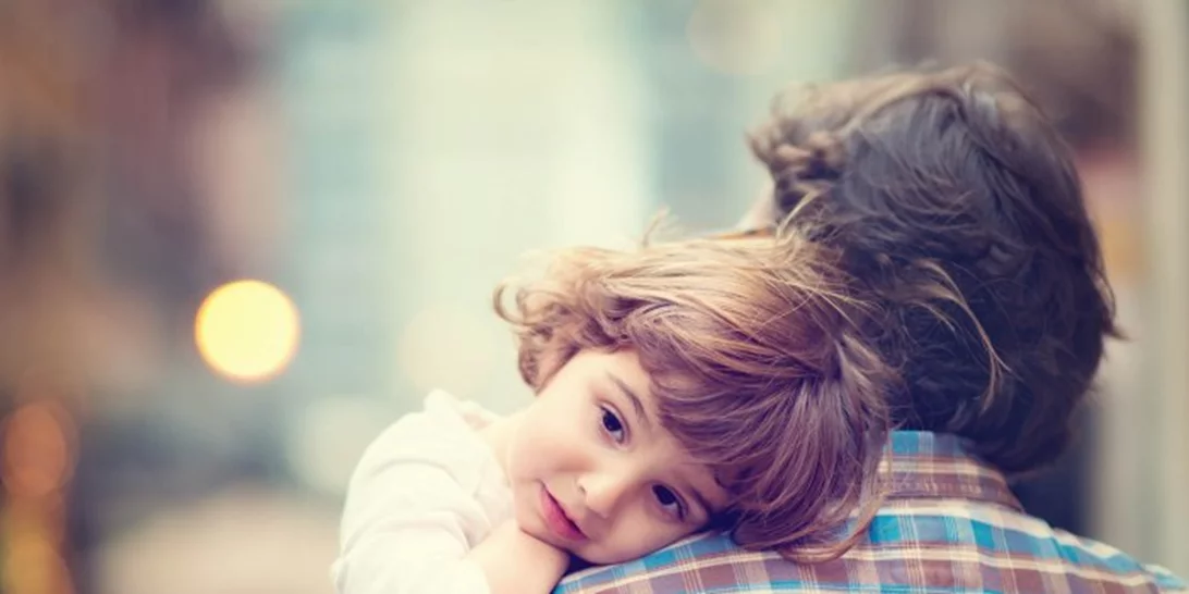 Ο πατέρας είναι πατέρας. Όχι μια «βοηθητική μητέρα»