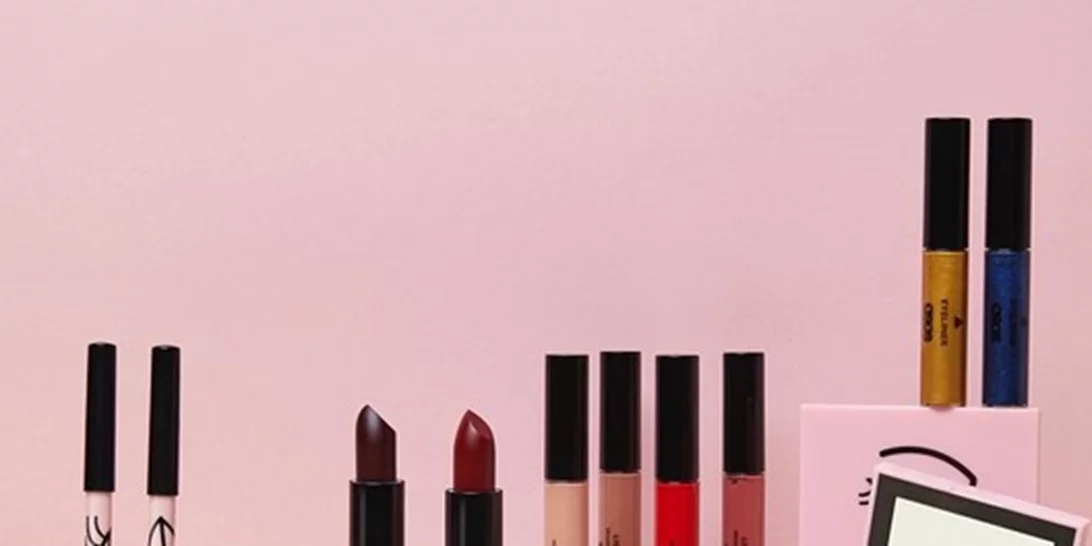 ASOS: Λανσάρει σειρά καλλυντικών και όλα κοστίζουν κάτω από $20!