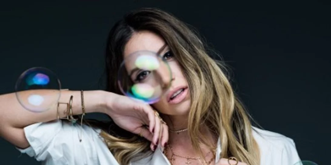 Στυλ στην εγκυμοσύνη | 6 ιδέες για outfits από την Αθηνά Οικονομάκου