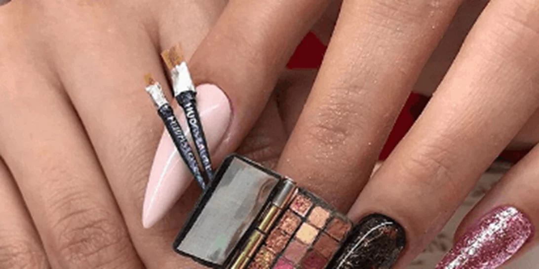 Πώς θα έχεις την αγαπημένη σου παλέτα διαρκώς μαζί σου (hint: σούπερ nail art)
