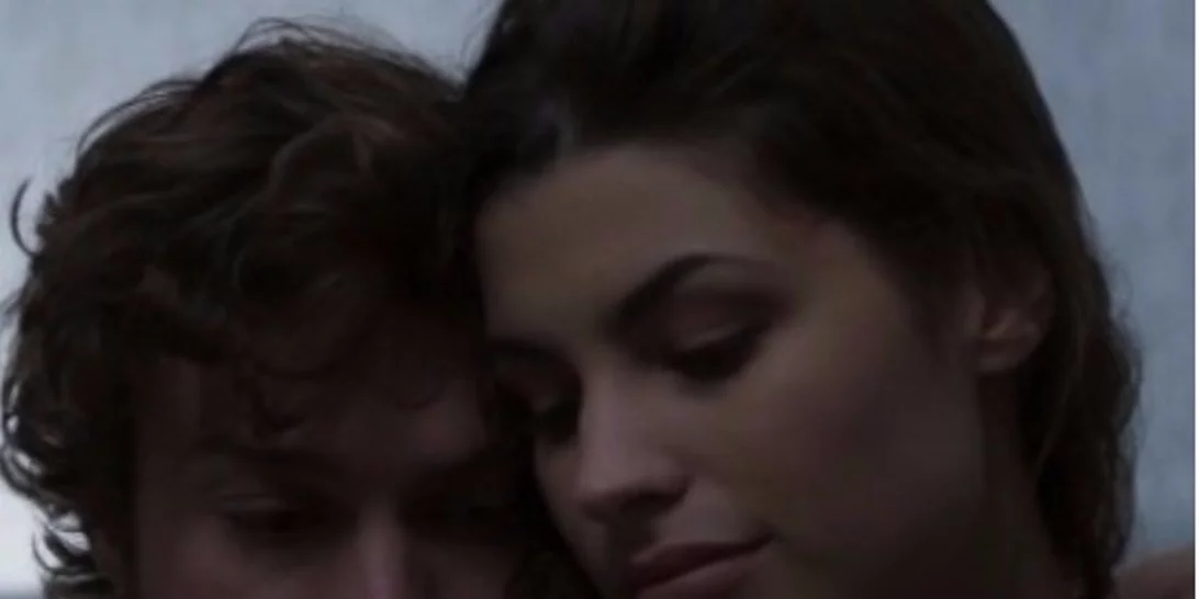 Το Τατουάζ: Η Άννα κινδυνεύει και φεύγει πανικόβλητη μαζί με τον Αλέξανδρο για Λονδίνο