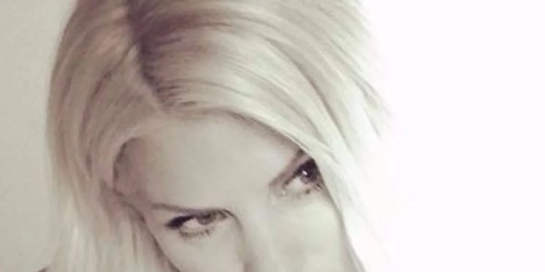 Ελένη Μενεγάκη: Ποιος εισέβαλε στο καμαρίνι της λίγο πριν την πρεμιέρα;