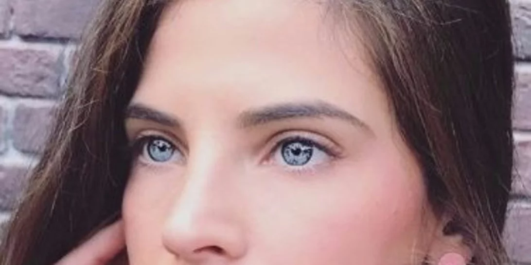 Χριστίνα Μπόμπα: Ποζάρει με την κούκλα αδερφή της και ξετρελαίνει το Instagram