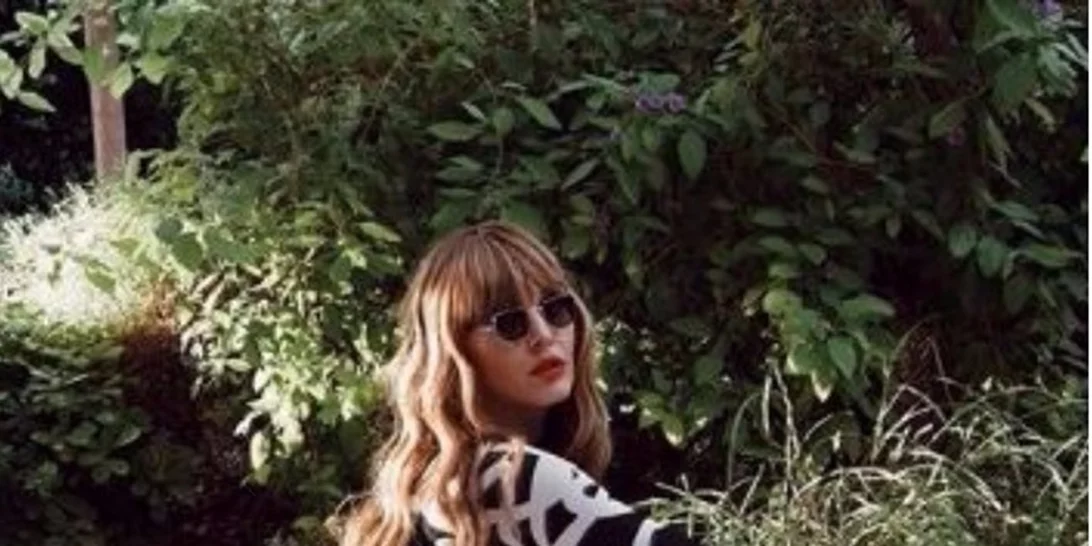 Έχεις δει την Τάμτα με πολύ κοντό καρέ μαλλί; Της πάει αρκετά!