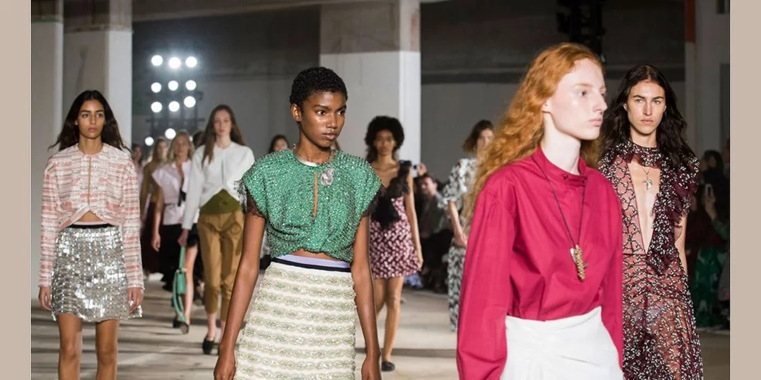 Alexander McQueen, Giambattista Valli S/S '18: Τα ωραιότερα looks των συλλογών