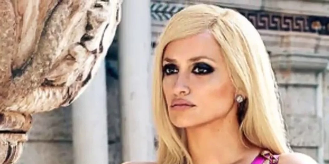 Penelope Cruz | Μεταμορφώνεται στη Donatella Versace σε νέο τρέιλερ τηλεοπτικής σειράς