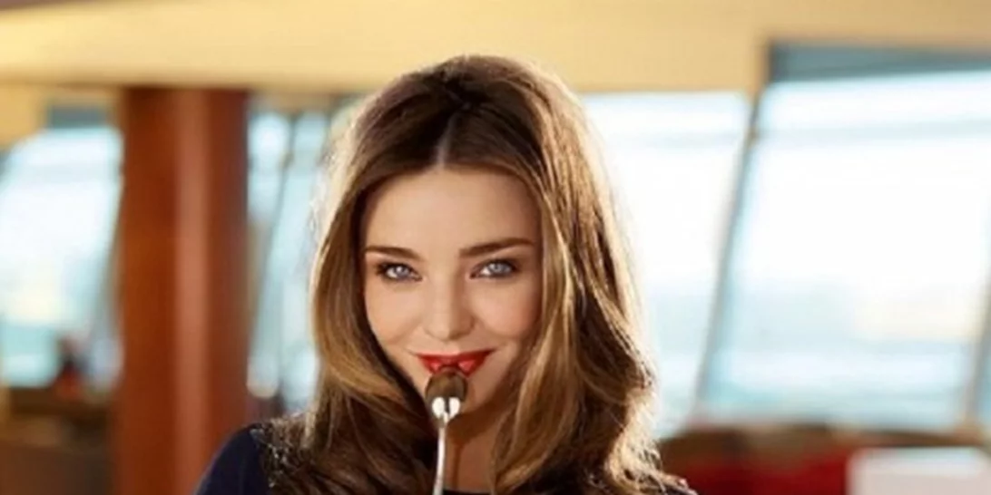 Αποτοξίνωση από τη ζάχαρη σε 7 ημέρες με τα τρικ της Miranda Kerr (και η δίαιτά της για 1 ημέρα!)