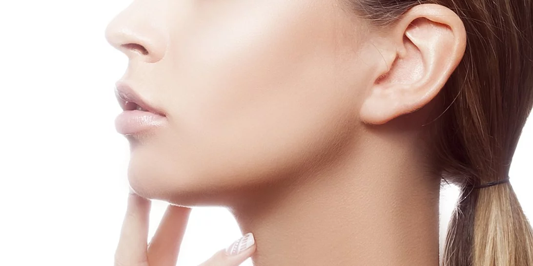 Τέλος πια τα jade rollers! Ξέρουμε τι τα αντικαθιστά και αυτό ονομάζεται Gua Sha