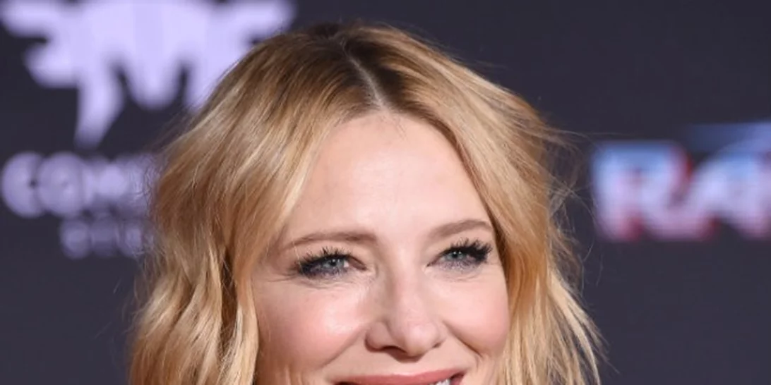 H Cate Blanchett με μία super λαμπερή εμφάνιση στην πρεμιέρα της νέας της ταινίας