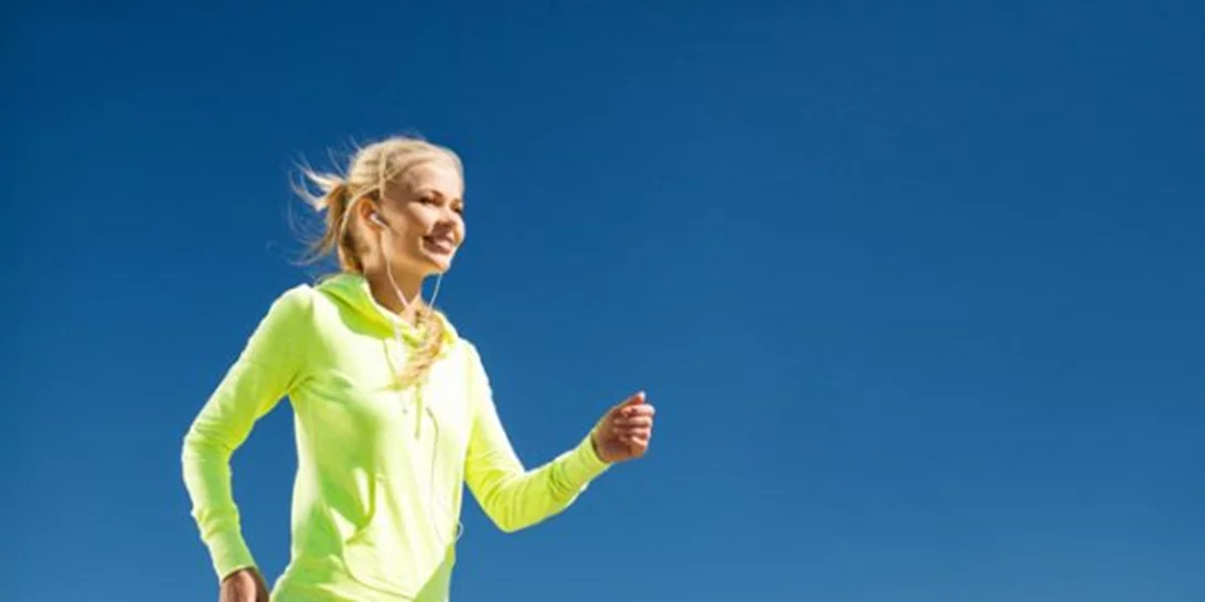 Αυτή είναι η σωστή στάση για δυναμικό βάδισμα! (και το περπάτημα χρειάζεται τεχνική!)