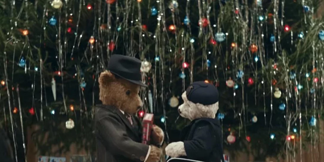 Τα αξιολάτρευτα αρκουδάκια του Heathrow επιστρέφουν ξανά για τα Χριστούγεννα