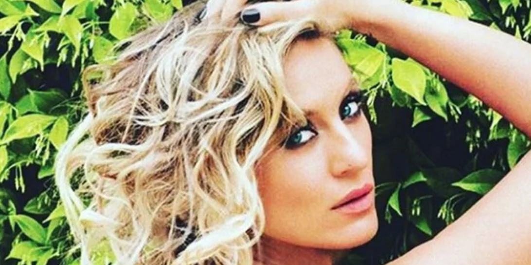 Ελεονώρα Μελέτη | Η γλυκιά φωτογραφία με το νεογέννητο