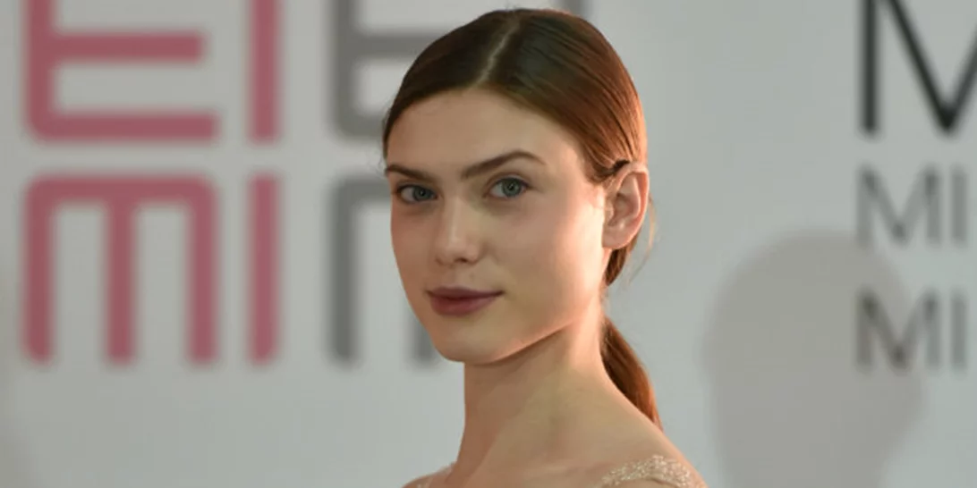 MI-RŌ Couture AW2017: Όλα όσα πρέπει να ξέρεις για τα παραμυθένια hair looks που ξεχώρισαν