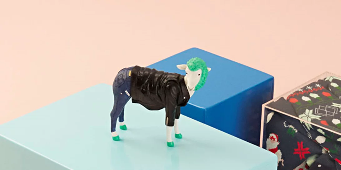 Κάτω τα  Άχαρα Μάλλινα Πουλόβερ! Η Diesel ντύνει τα πιο cool... πρόβατα