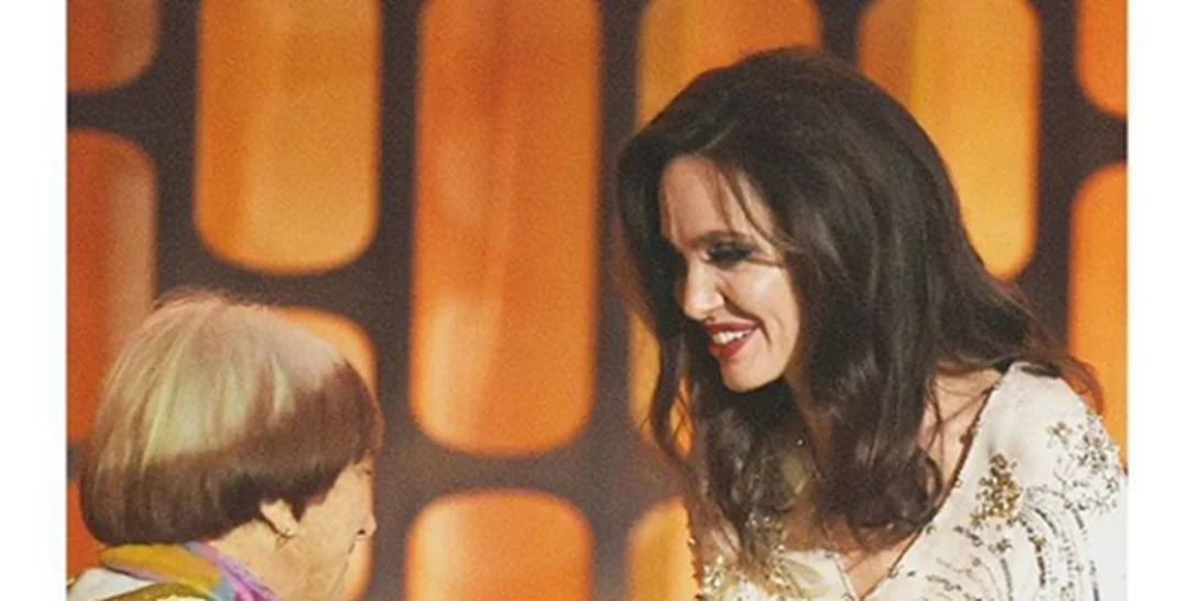 Angelina Jolie | Ο χορός της on stage με Ελληνικής καταγωγής σκηνοθέτιδα