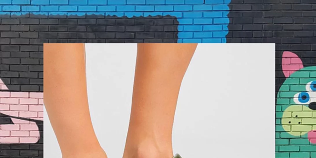 ΜΟΑ | Κέρδισε τα πιο cool βελούδινα sneakers αξίας 200 ευρώ (αποτελέσματα)