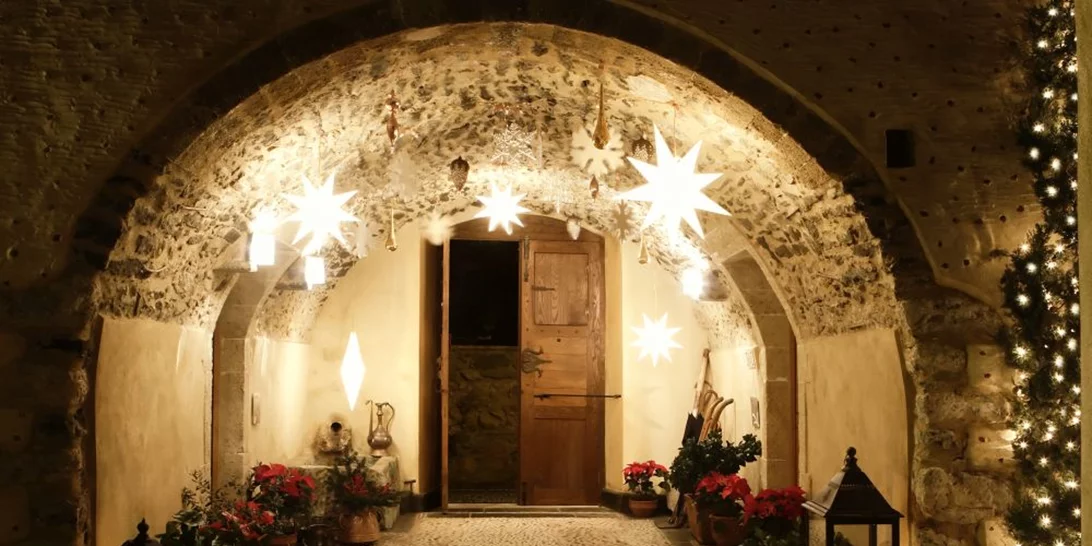 Kinsterna | Ζήσε ένα μαγικό ταξίδι στο χρόνο τα Χριστούγεννα και την Πρωτοχρονιά