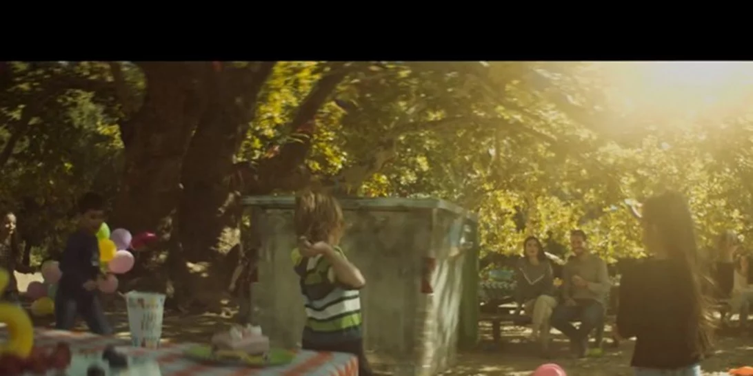 «Μπορούμε» | Το νέο, συγκινητικό βίντεο της ΜΚΟ σε κάνει να σκεφτείς ξανά πριν πετάξεις το φαγητό που περίσσεψε