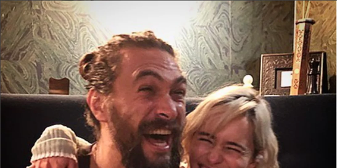 Emilia Clarke | Η απολαυστική συνάντηση με τον Jason Momoa