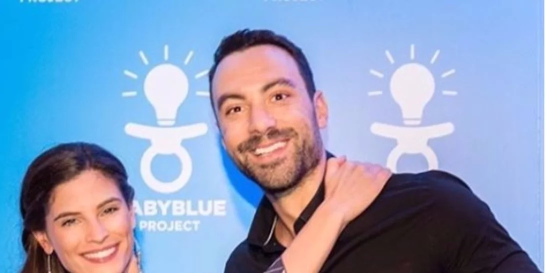 Χριστίνα Μπόμπα & Σάκης Τανιμανίδης | Στόλισαν για τα Χριστούγεννα